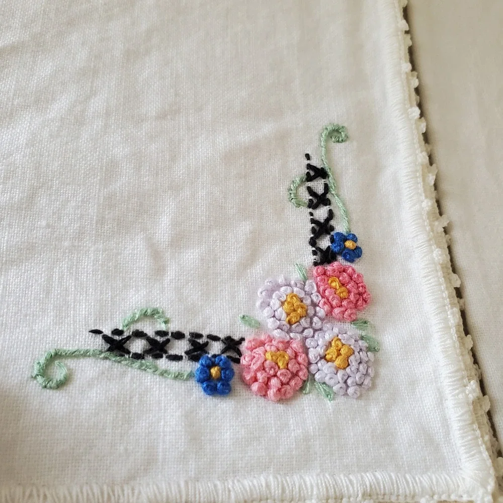 Vintage Hand Embroidered Linen Napkins and Runner Set Floral Lace Trim 7pc